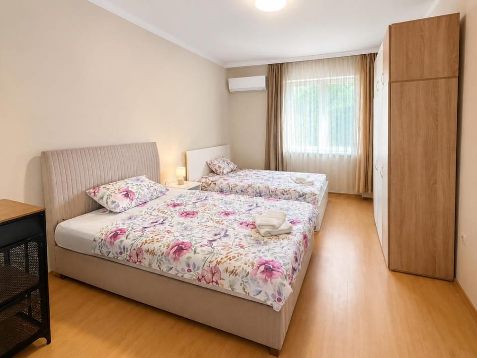 Bed, Bedroom, wardrobe
