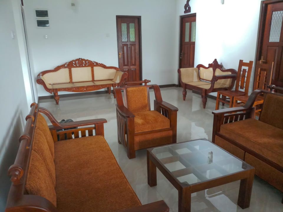 Rock Edge Residence Bed and Breakfast in Kandy