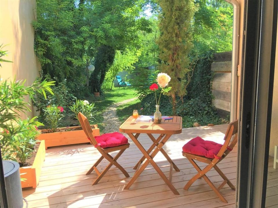 Patio, Garden