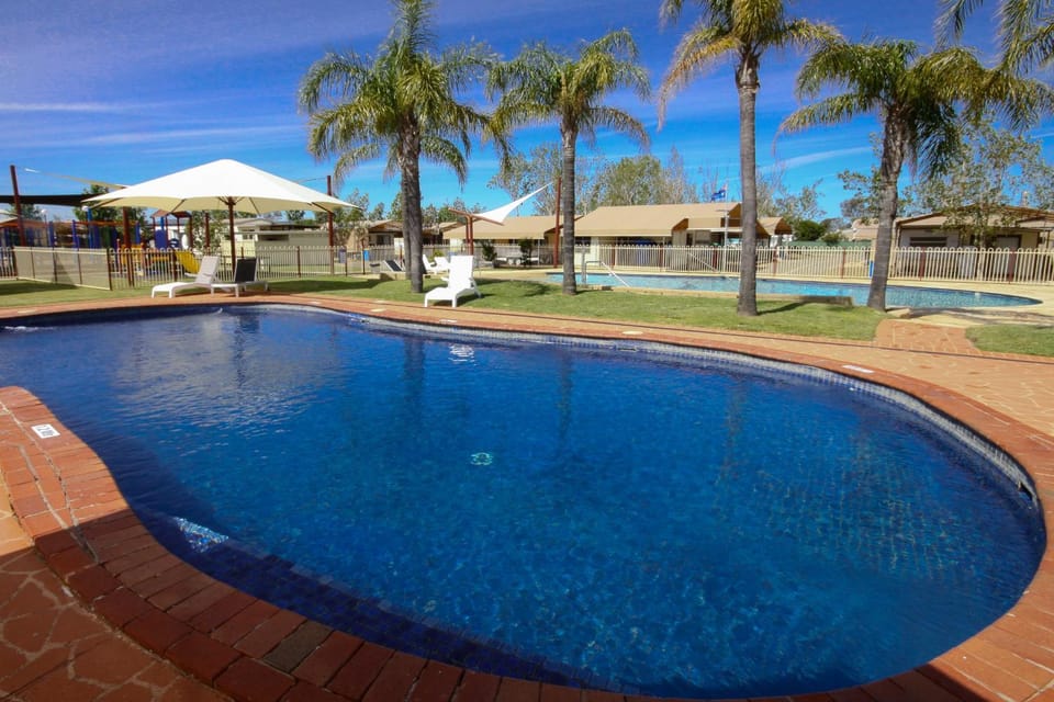 Swimming pool, Swimming pool