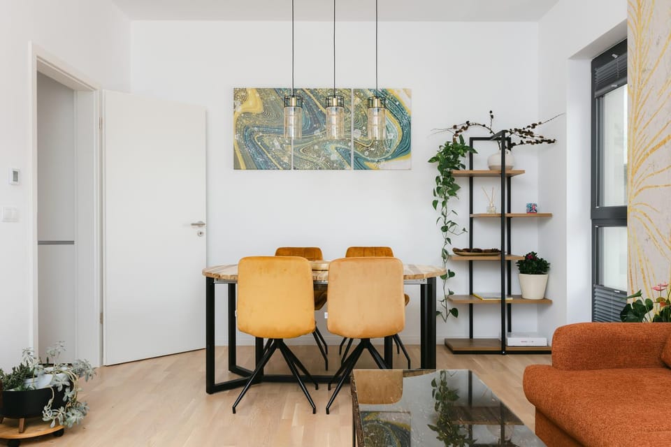 Living room, Seating area, Dining area