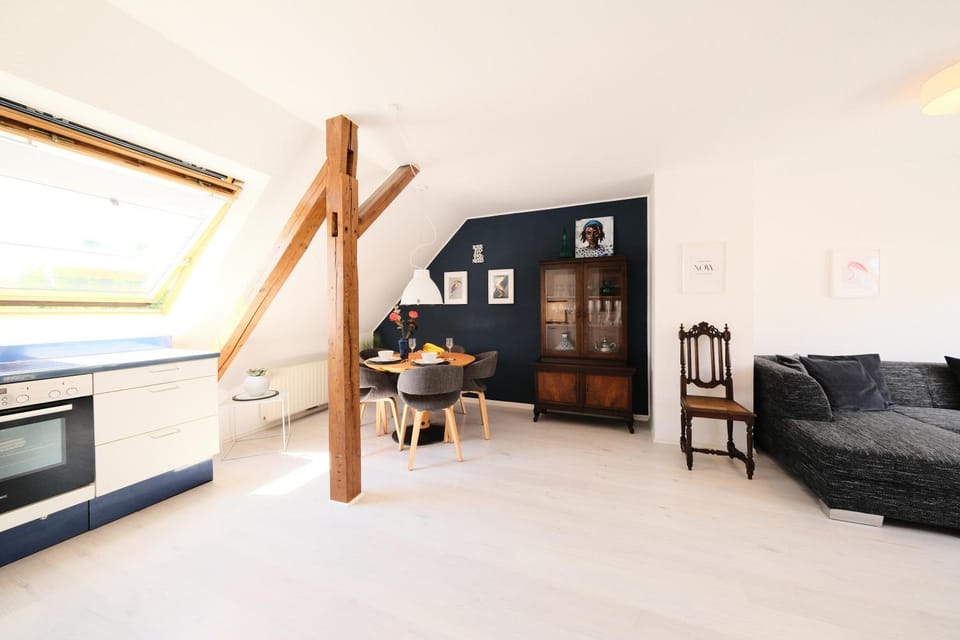 Kitchen or kitchenette, Living room, Photo of the whole room, Seating area