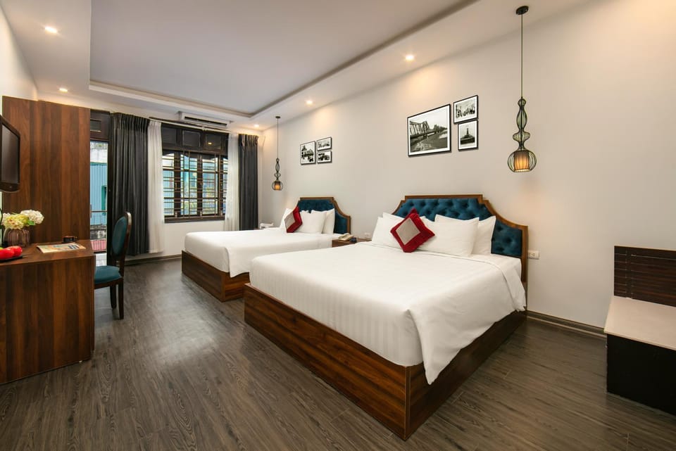 Bed, Photo of the whole room