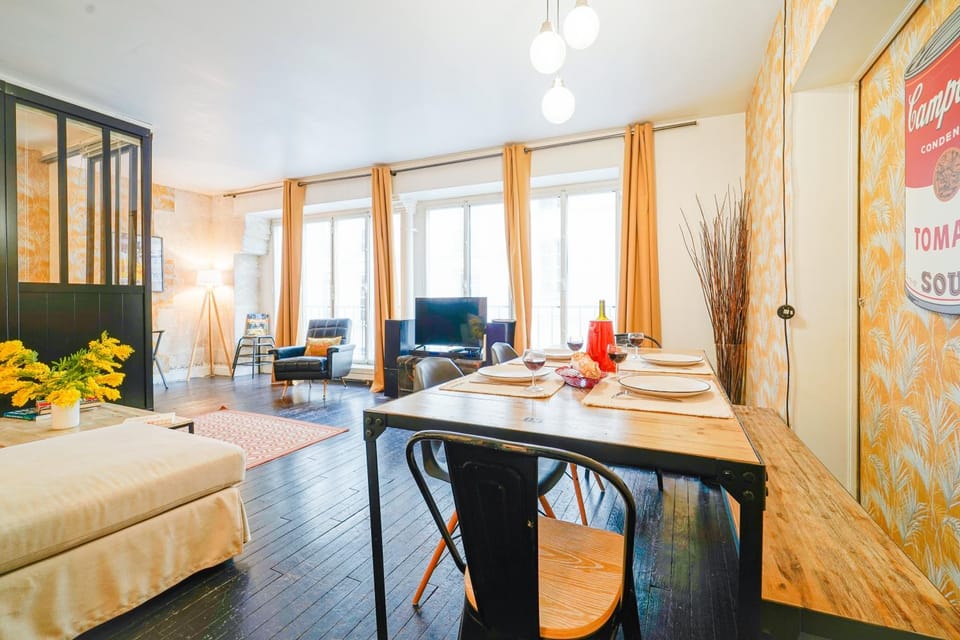 TV and multimedia, Living room, Dining area