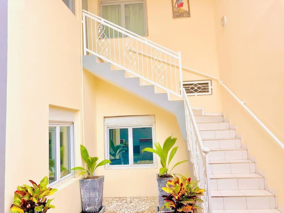 Résidence imeris mbour 8 chambres Apartment in Thiès Region, Senegal