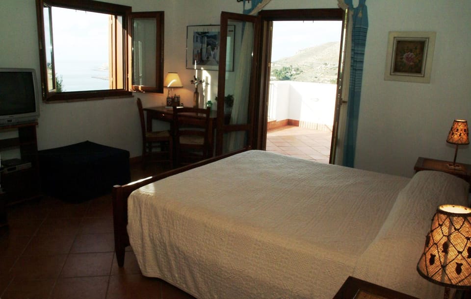 Punto de Vista B&B Makari Bed and Breakfast in Macari