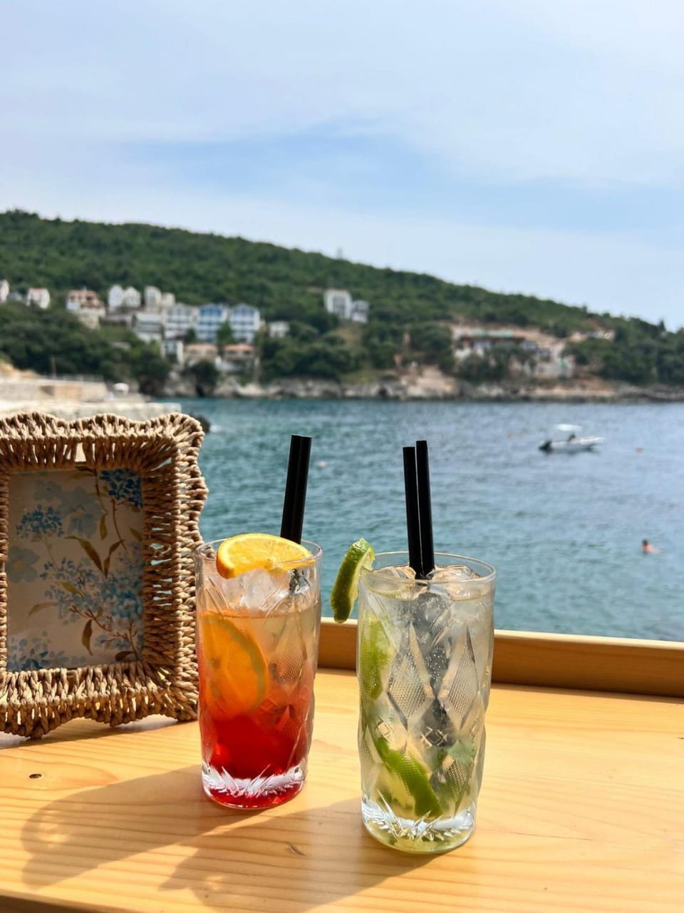 Day, Natural landscape, Food and drinks, Beach, Mountain view, Sea view, Drinks