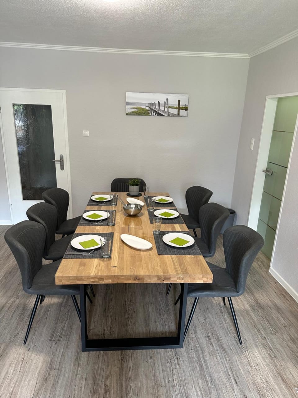 Seating area, Dining area