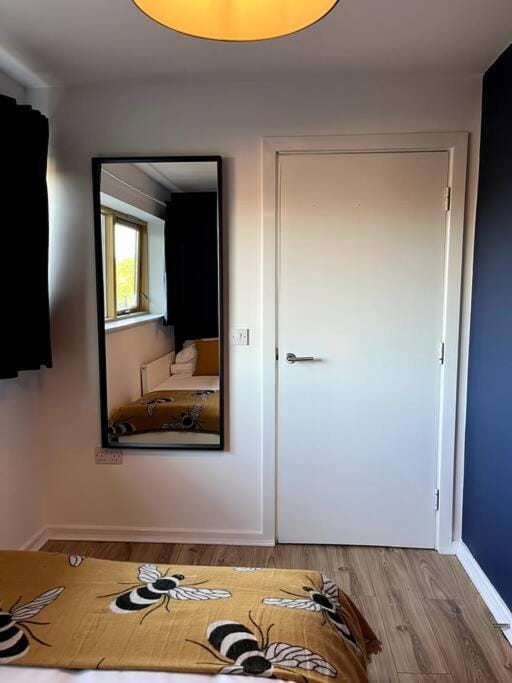 Colourful, bright and chic 2 storey apartment Apartment in Manchester