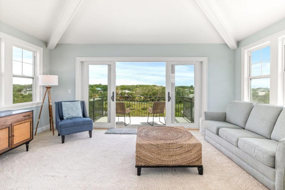 Seating area, Family