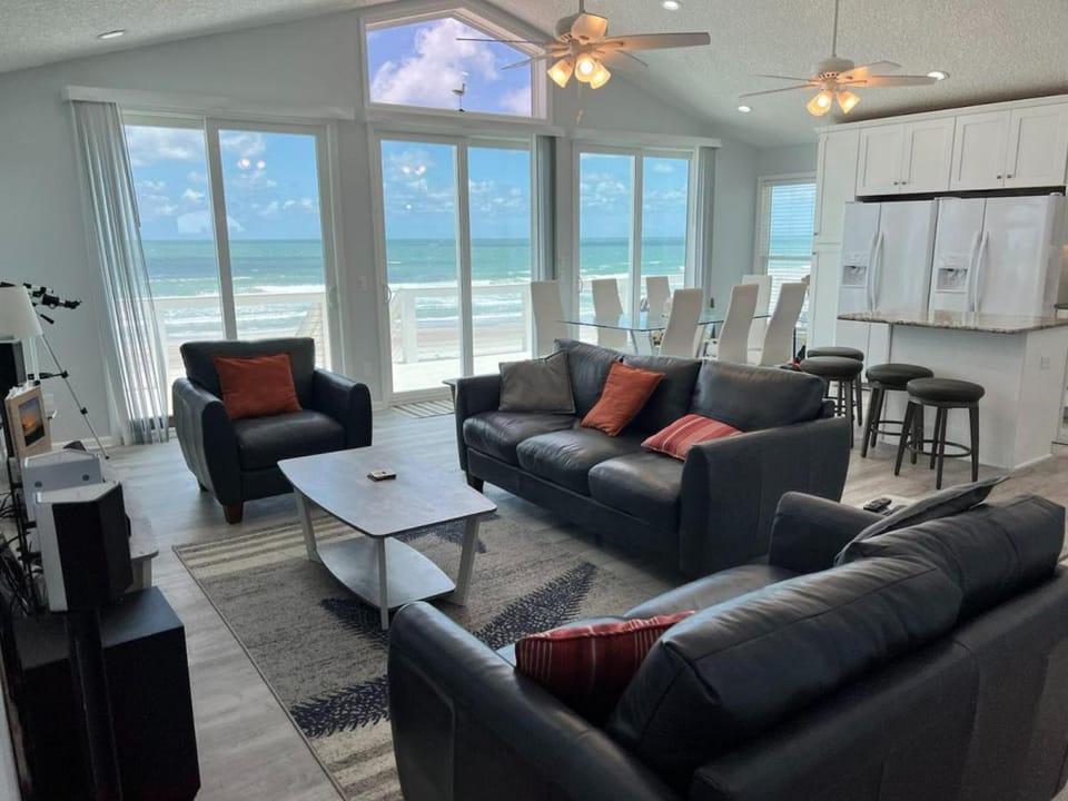 Serenity One 100 percent Oceanfront 6 Bedrooms House in Florida