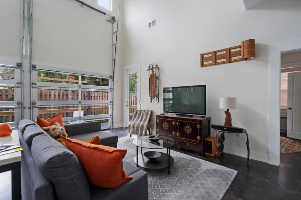 TV and multimedia, Living room