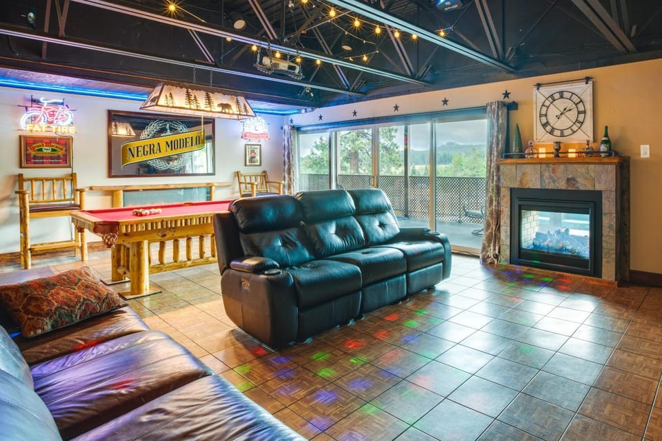Game Room, Mtn Views! Unit 1 Mi to Heavenly Resort House in Stateline