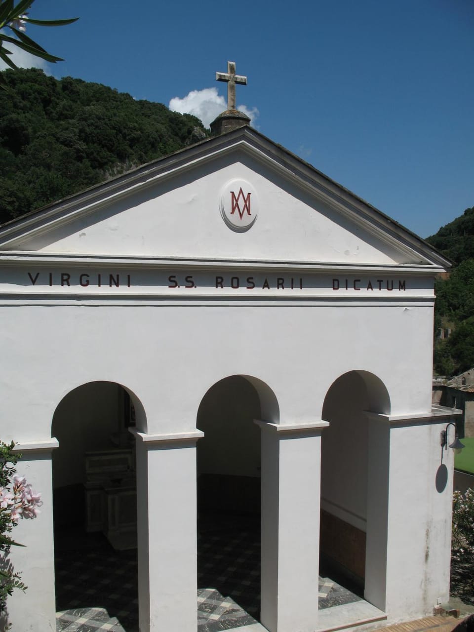 Place of worship, On site