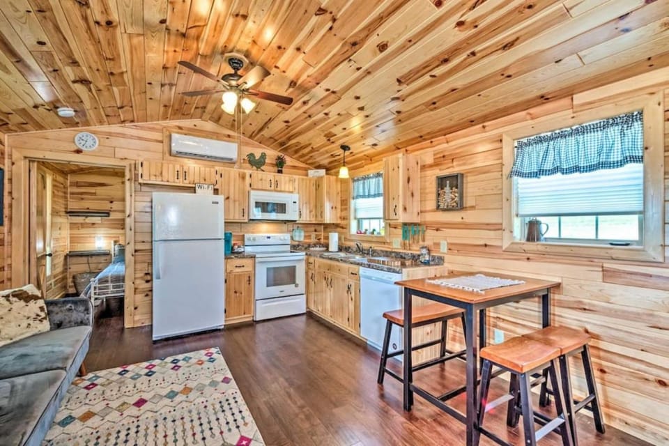 Mammoth Cave Cabin Rentals 2 Cabin in Nolin Lake