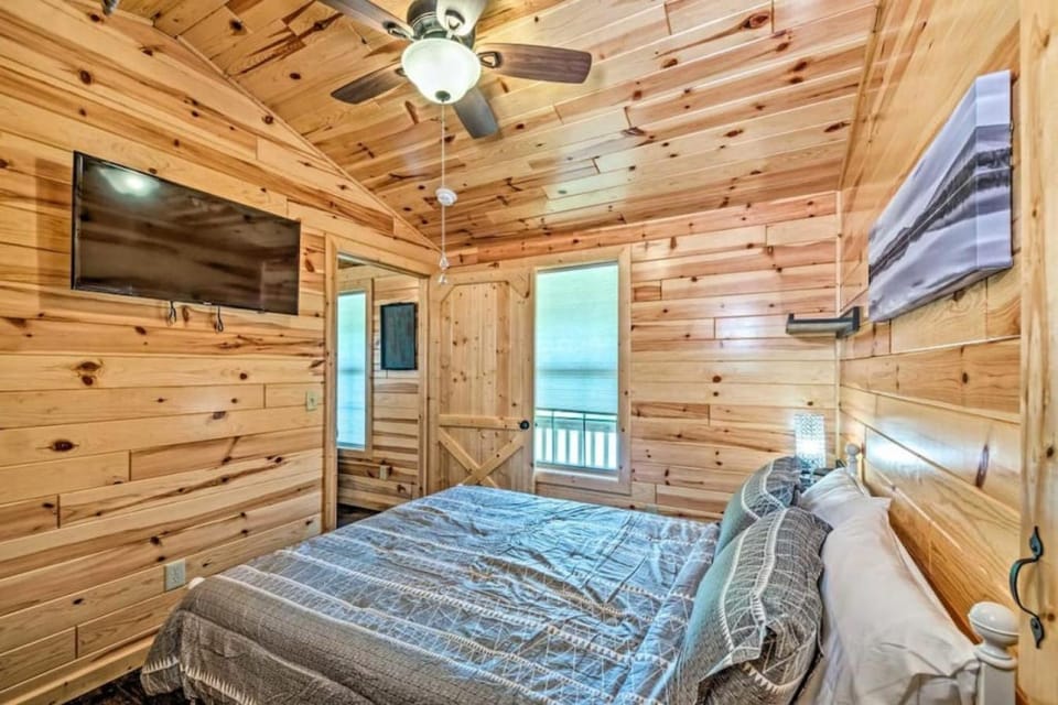 Mammoth Cave Cabin Rentals 1 Cabin in Nolin Lake