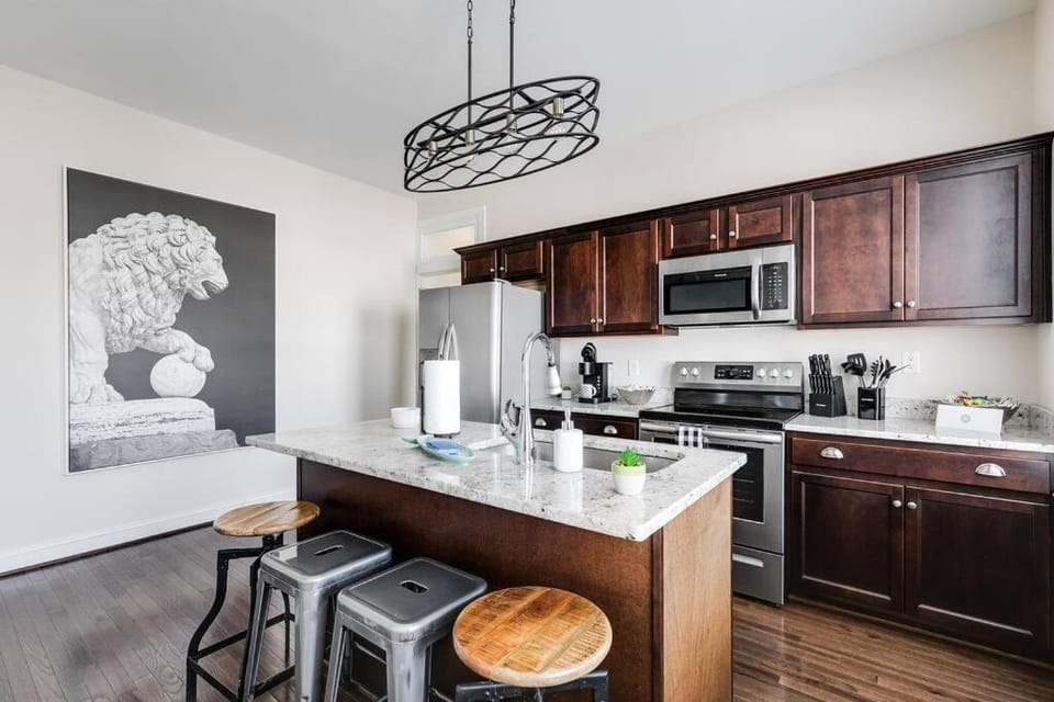 Kitchen or kitchenette, Dining area, dishwasher, minibar, pet friendly, stove, toaster