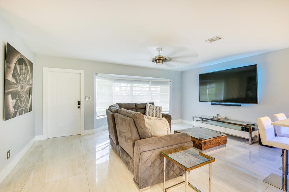 Furnished Patio + Gas Grill: Deerfield Beach Home House in Lighthouse Point