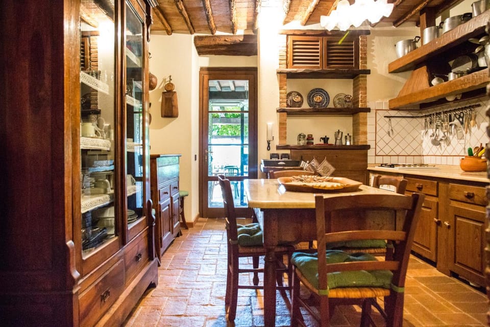 Borgo alle Mura Apartment in Tuscany