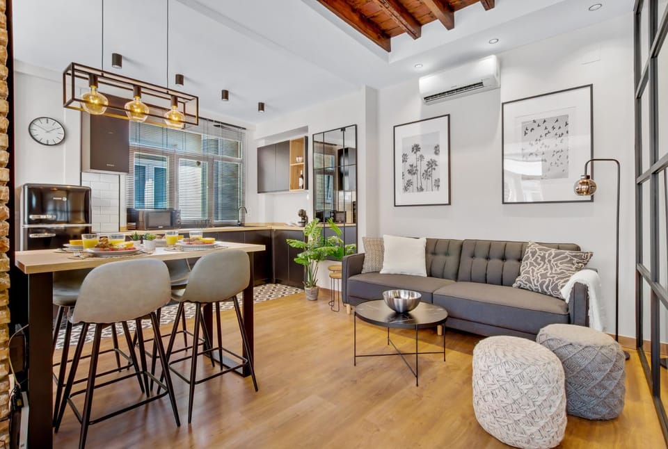 Kitchen or kitchenette, Living room
