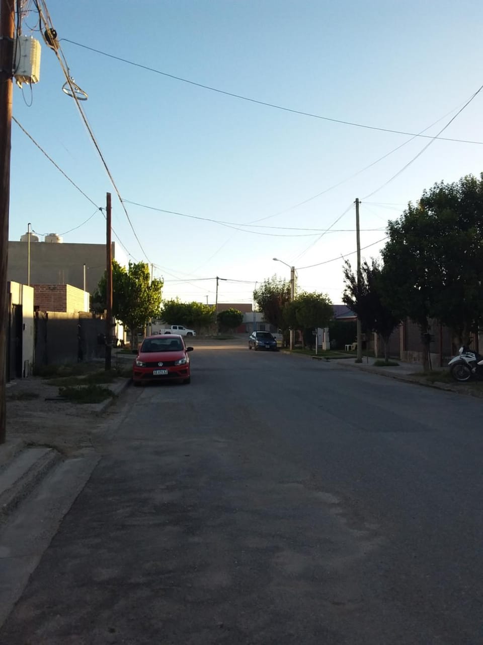 Staff, Day, Neighbourhood, Street view, Parking