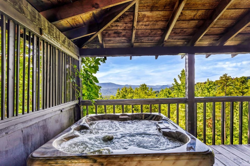 Peak A View Villa in Sevier County