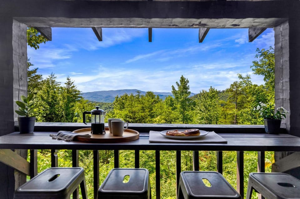 Peak A View Villa in Sevier County