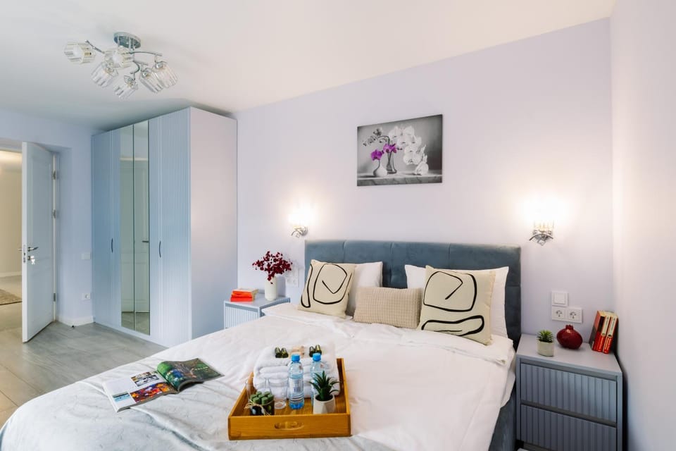 Bed, Photo of the whole room, Bedroom, wardrobe