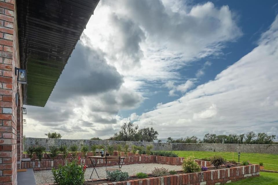 'The Stables' (Tigh Johnny Mór) House in Galway