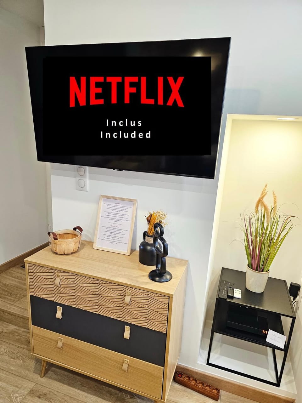 TV and multimedia, Evening entertainment, Entertainment