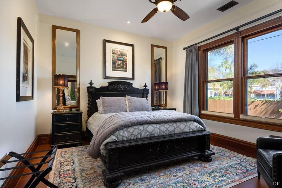 Bed, Bedroom