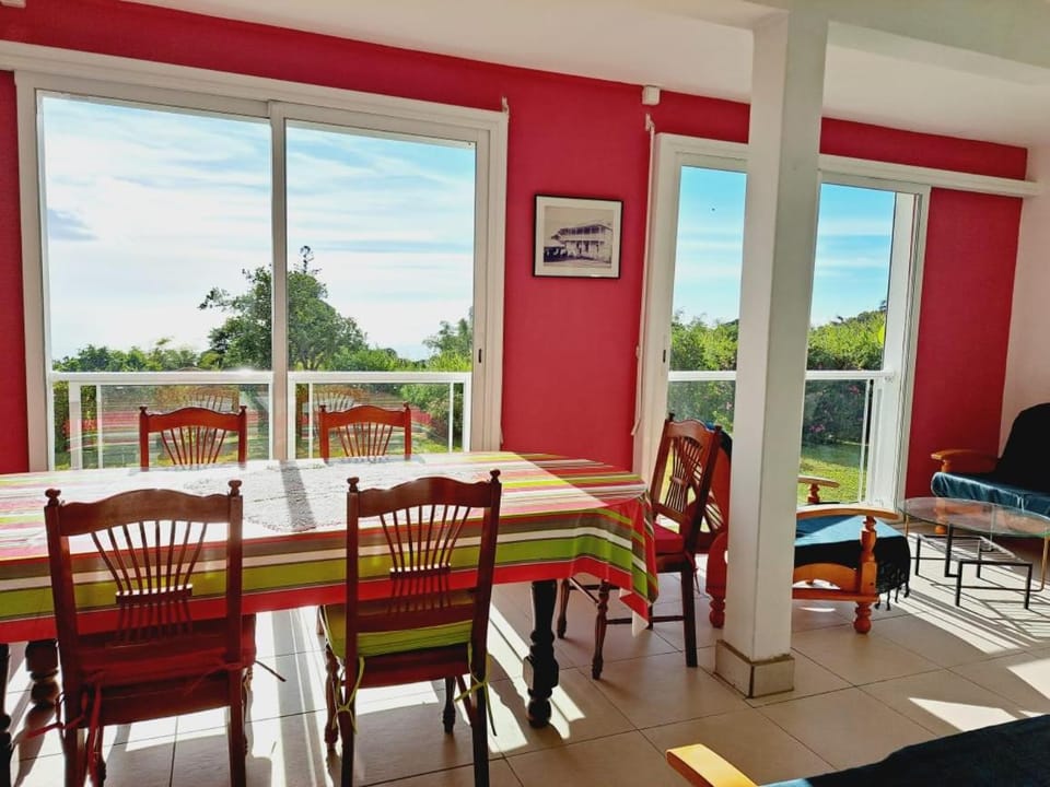 View (from property/room), Living room, Seating area, Garden view, Mountain view, Sea view