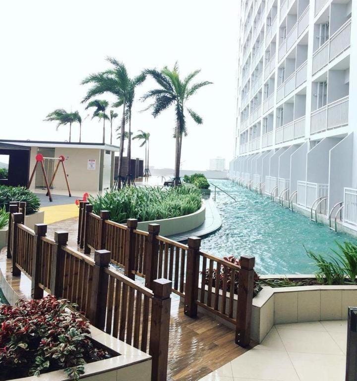 Breeze Residences with Ocean view by Bmars Apartment in Pasay