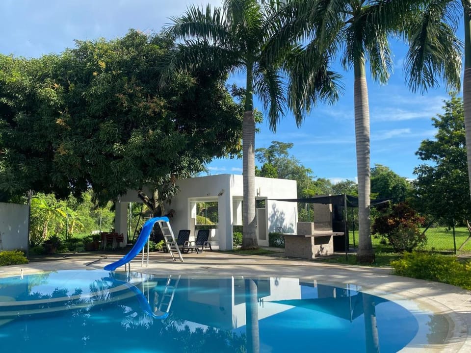 VILLA SAMARI 1 Casa campestre con piscina privada Villa in Cundinamarca, Colombia
