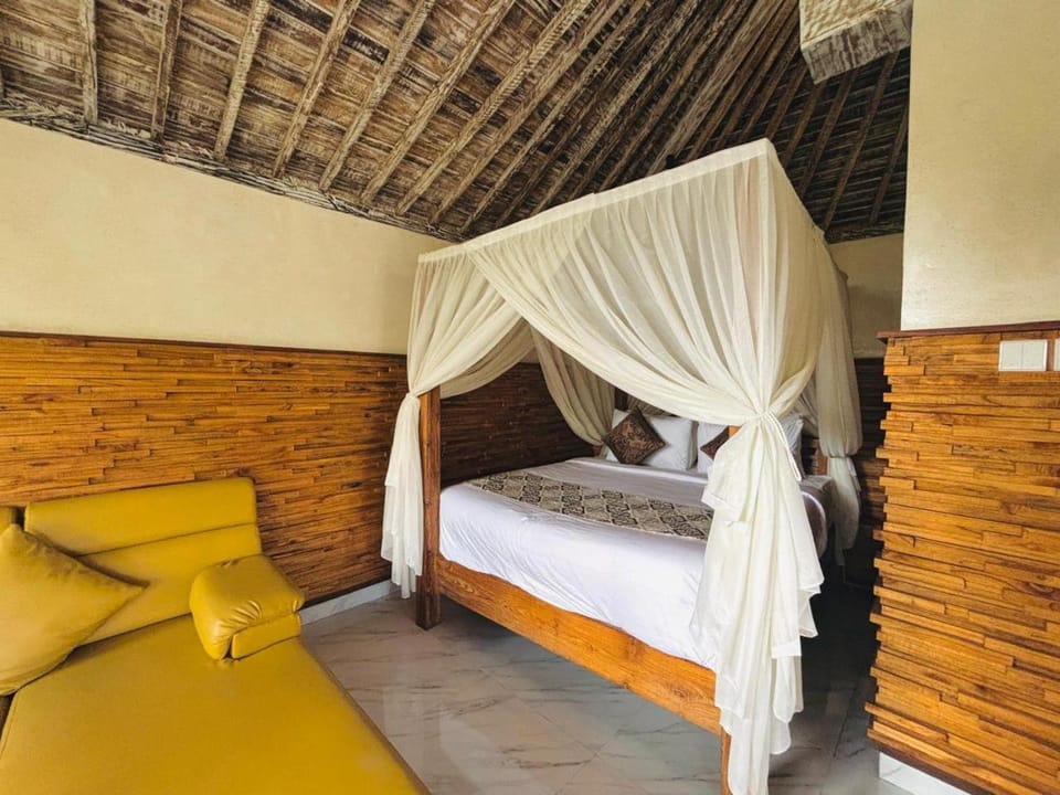 Bed, Living room