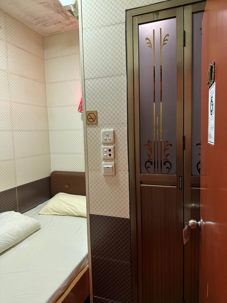 Piaget guest house Bed and Breakfast in Hong Kong