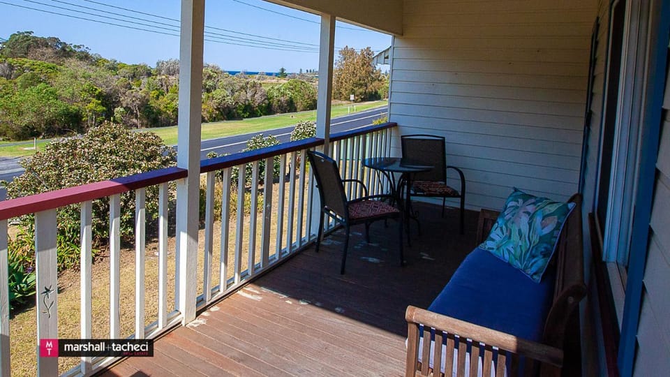 View (from property/room), Balcony/Terrace, Garden view