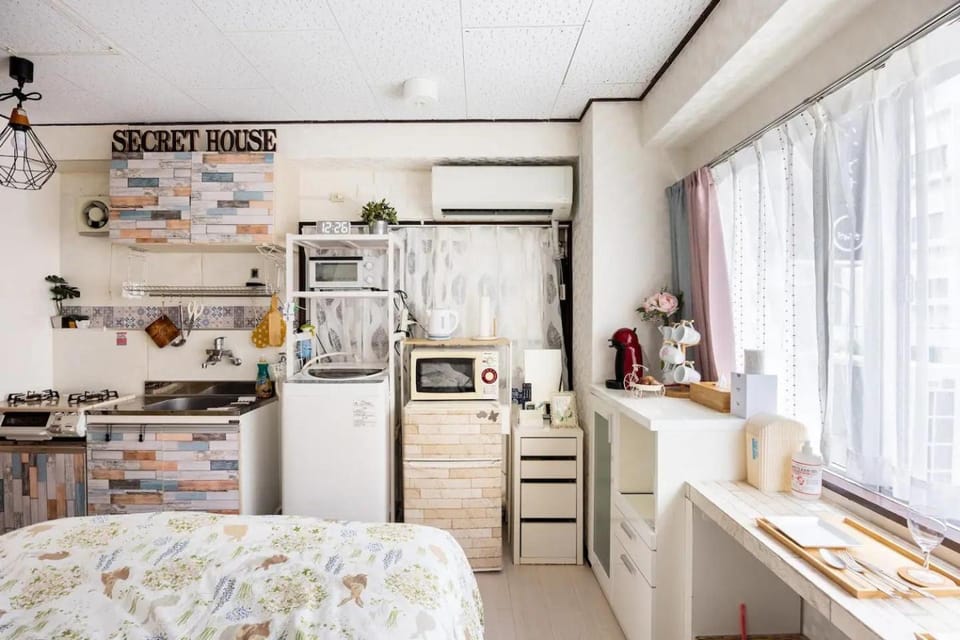 Kitchen or kitchenette