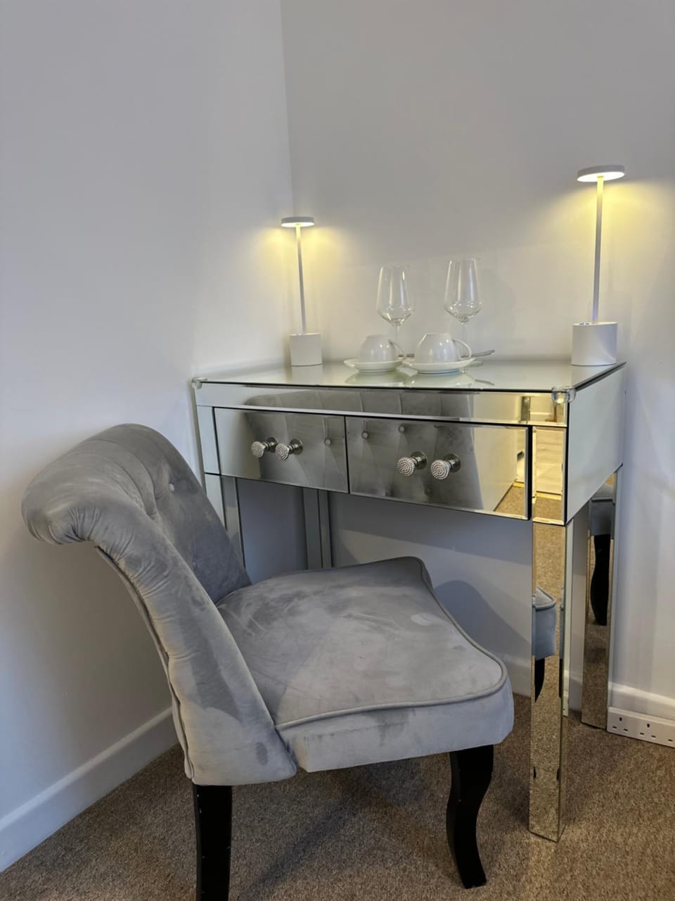 The smaller new refurbished ensuite room 5min from beach parking in Guest house Bed and Breakfast in Bournemouth
