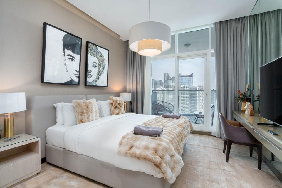 White Sage - Designer Studio with Canal View & Largest Balcony Apartment in Dubai