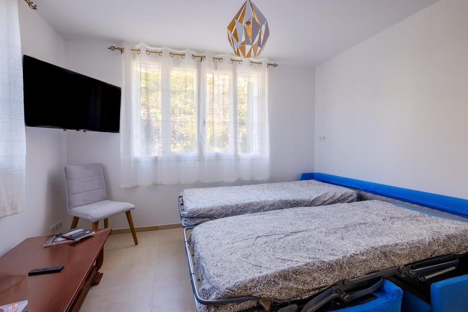 Property building, Living room, Bedroom