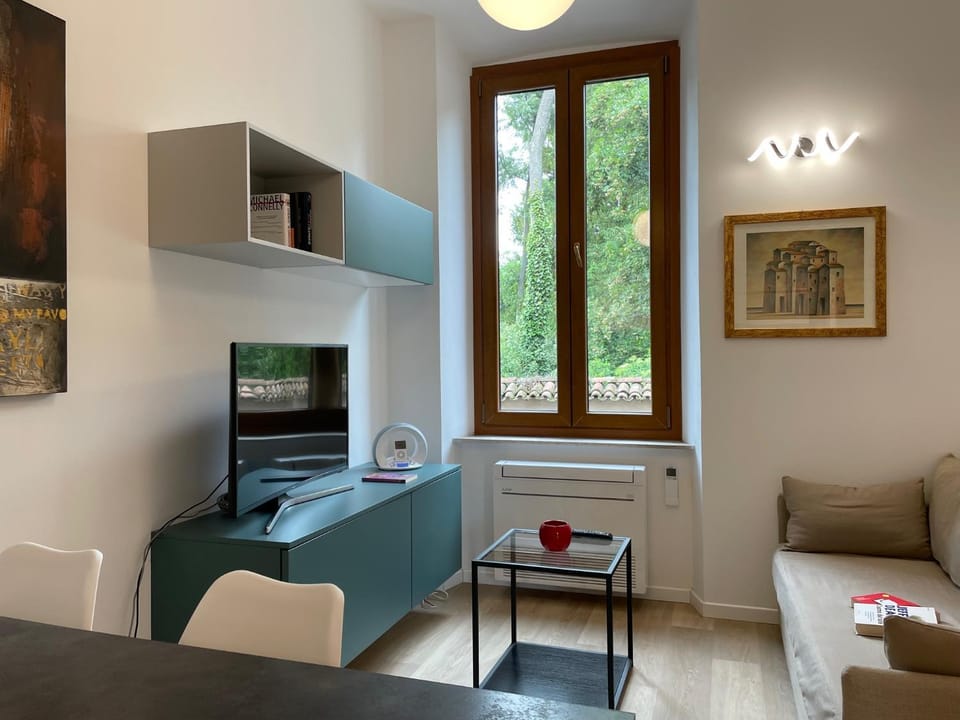 TV and multimedia, Living room, Seating area
