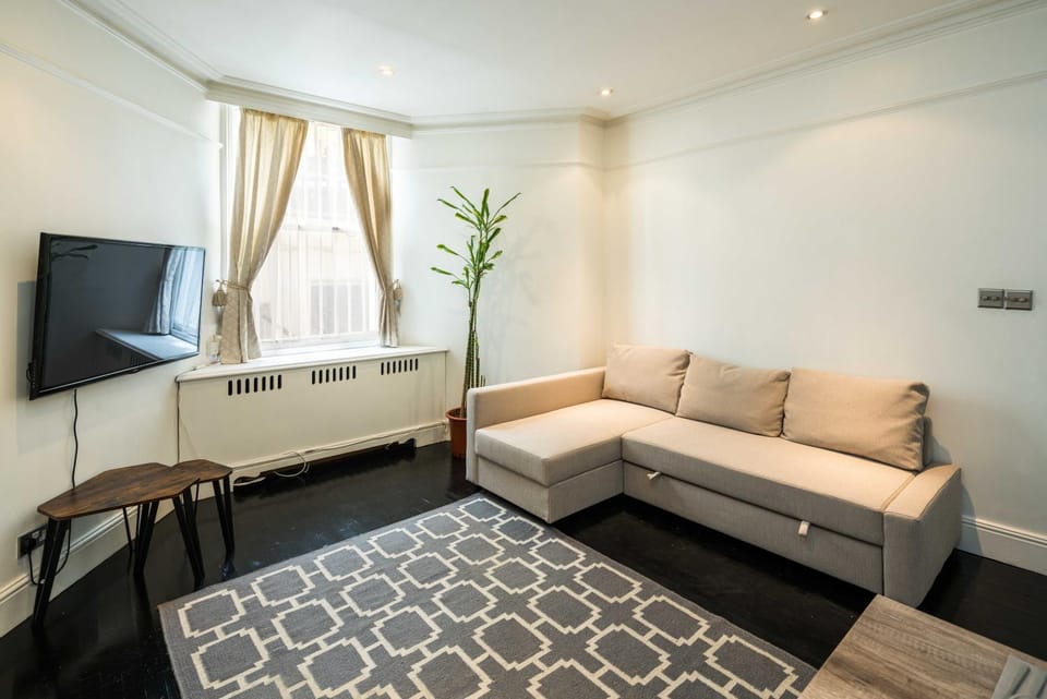 Bed, Living room, Photo of the whole room