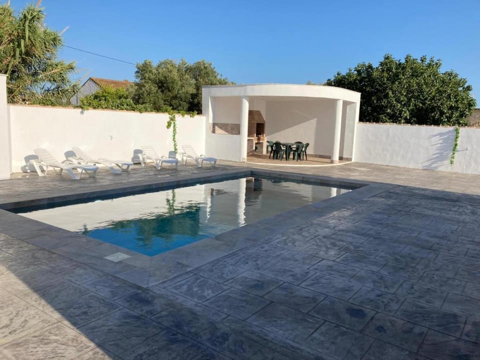 BBQ facilities, Swimming pool, Swimming pool