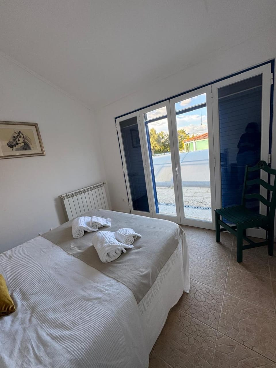 Bed, View (from property/room), Photo of the whole room, Bedroom
