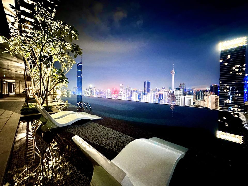 Landmark view, Pool view, Swimming pool