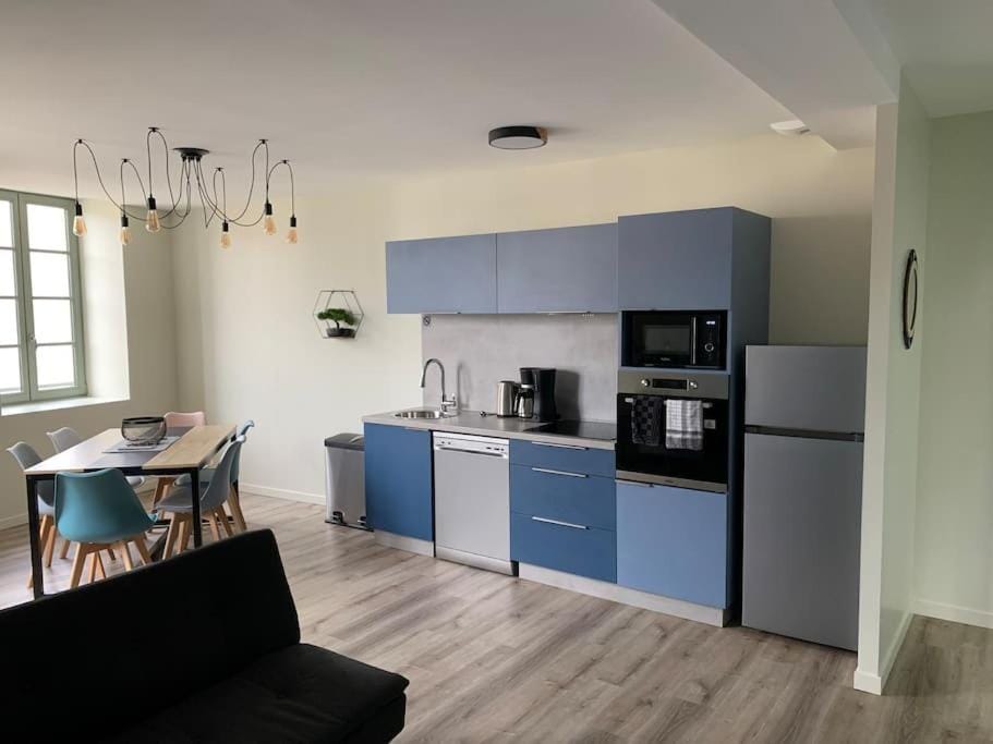 Coffee/tea facilities, Kitchen or kitchenette, Dining area, dishwasher, minibar, pet friendly, stove, toaster