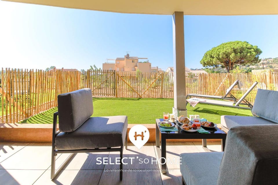 Patio, Spring, Day, Garden, View (from property/room), Garden view, sunbed