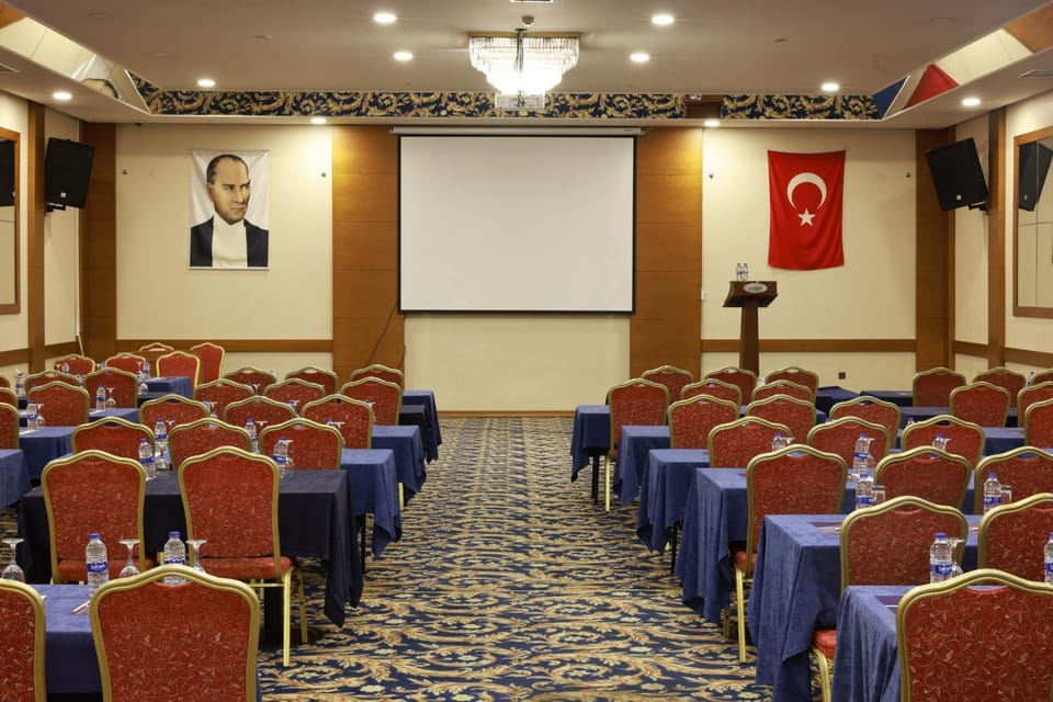 Meeting/conference room