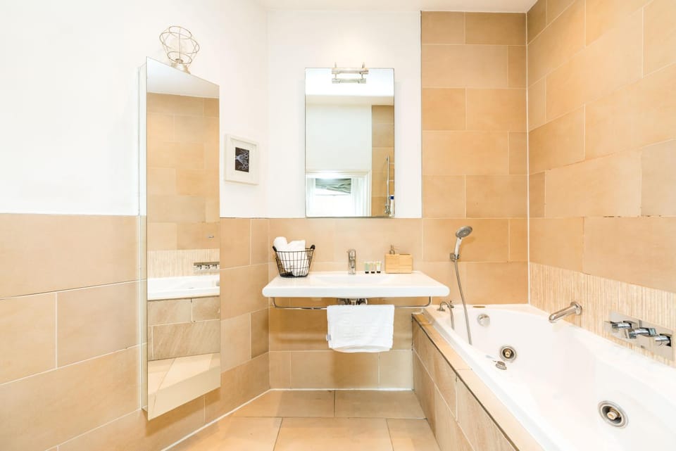 Bathroom, Bath